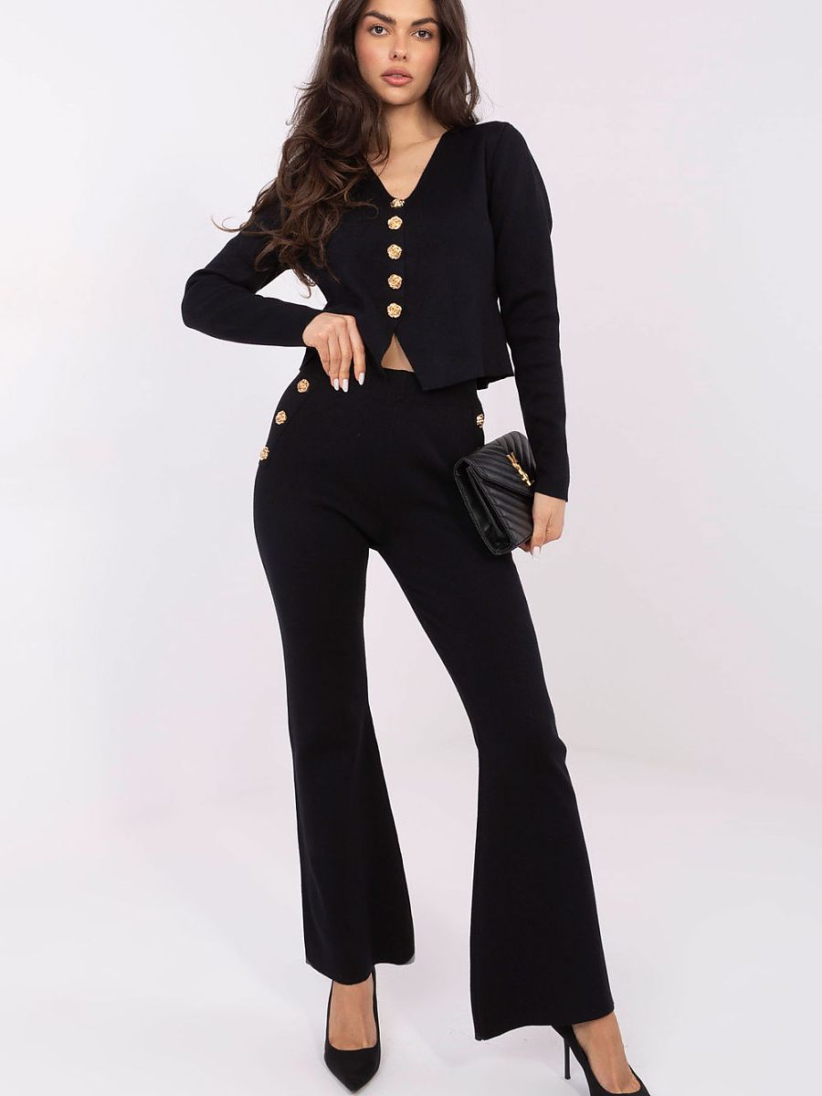 Completo- Maglioncino cropped e pantalone lungo